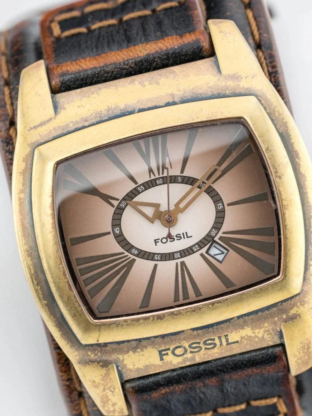 Fossil JR-9497 Genuine Leather Distressed Bronze Case Quartz Analog Men's Watch